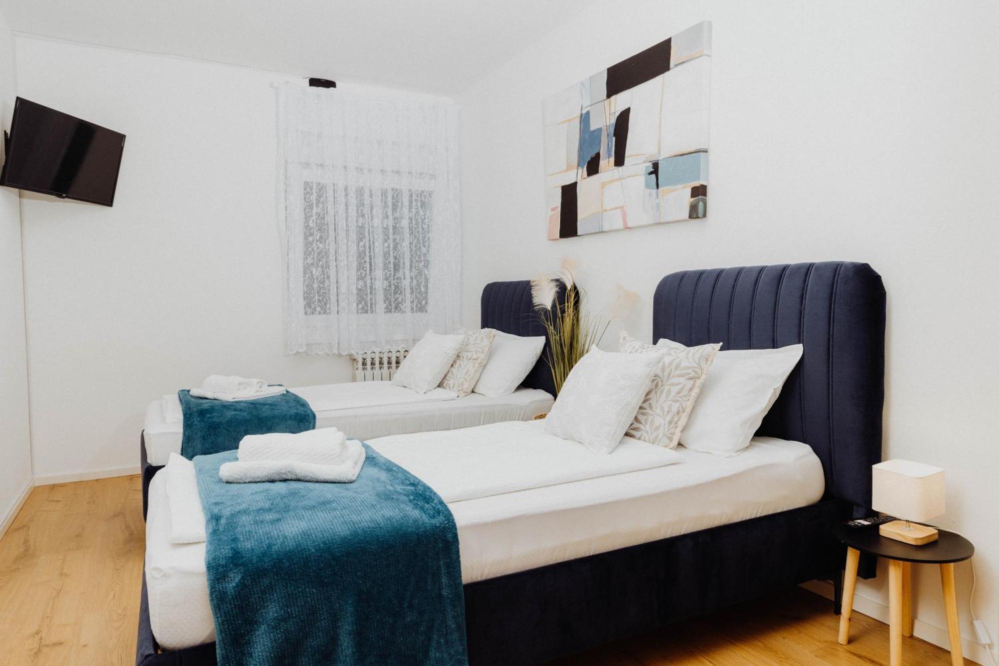 Apartman Tihana Vinkovci Exterior foto