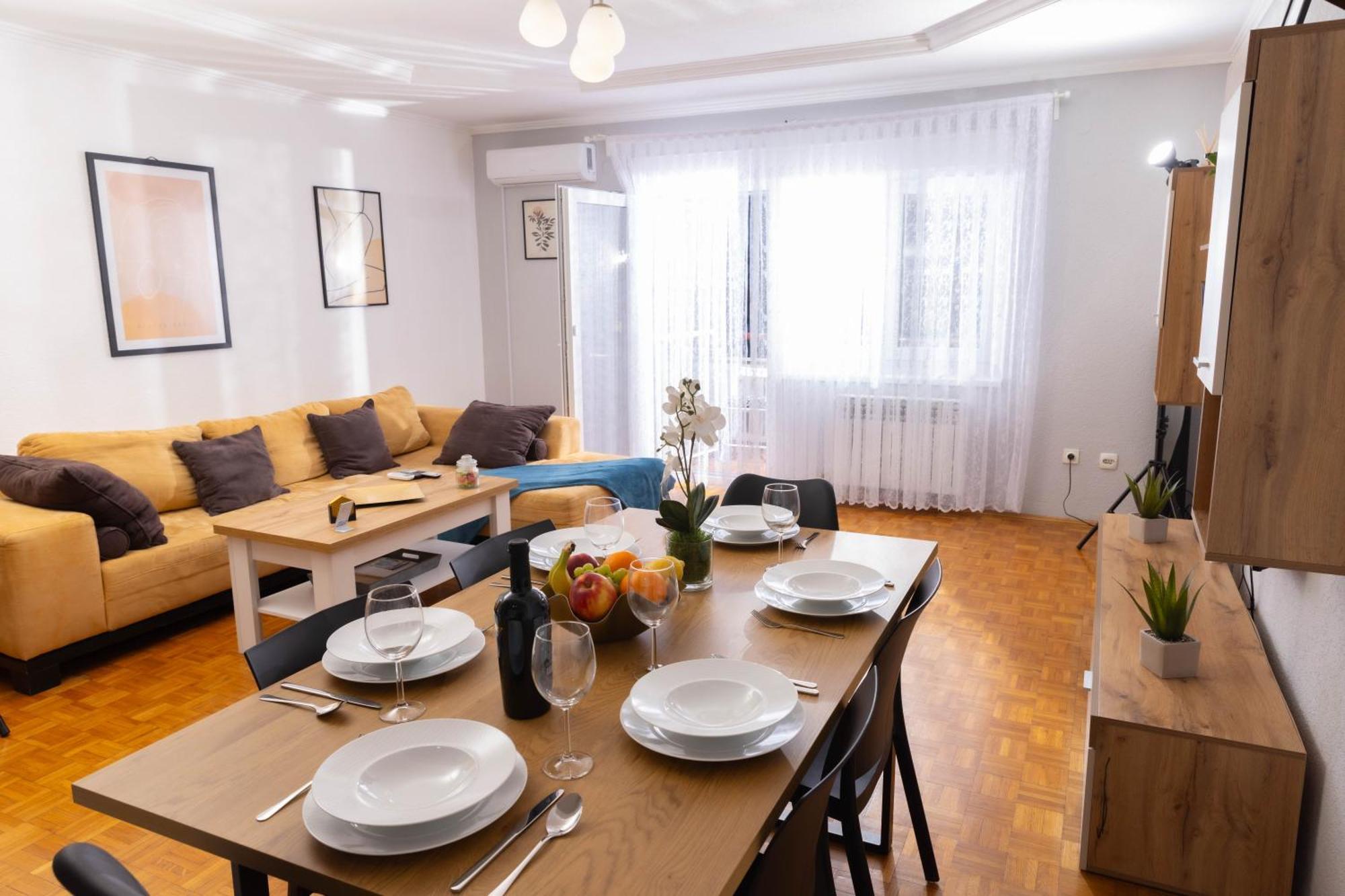 Apartman Tihana Vinkovci Exterior foto