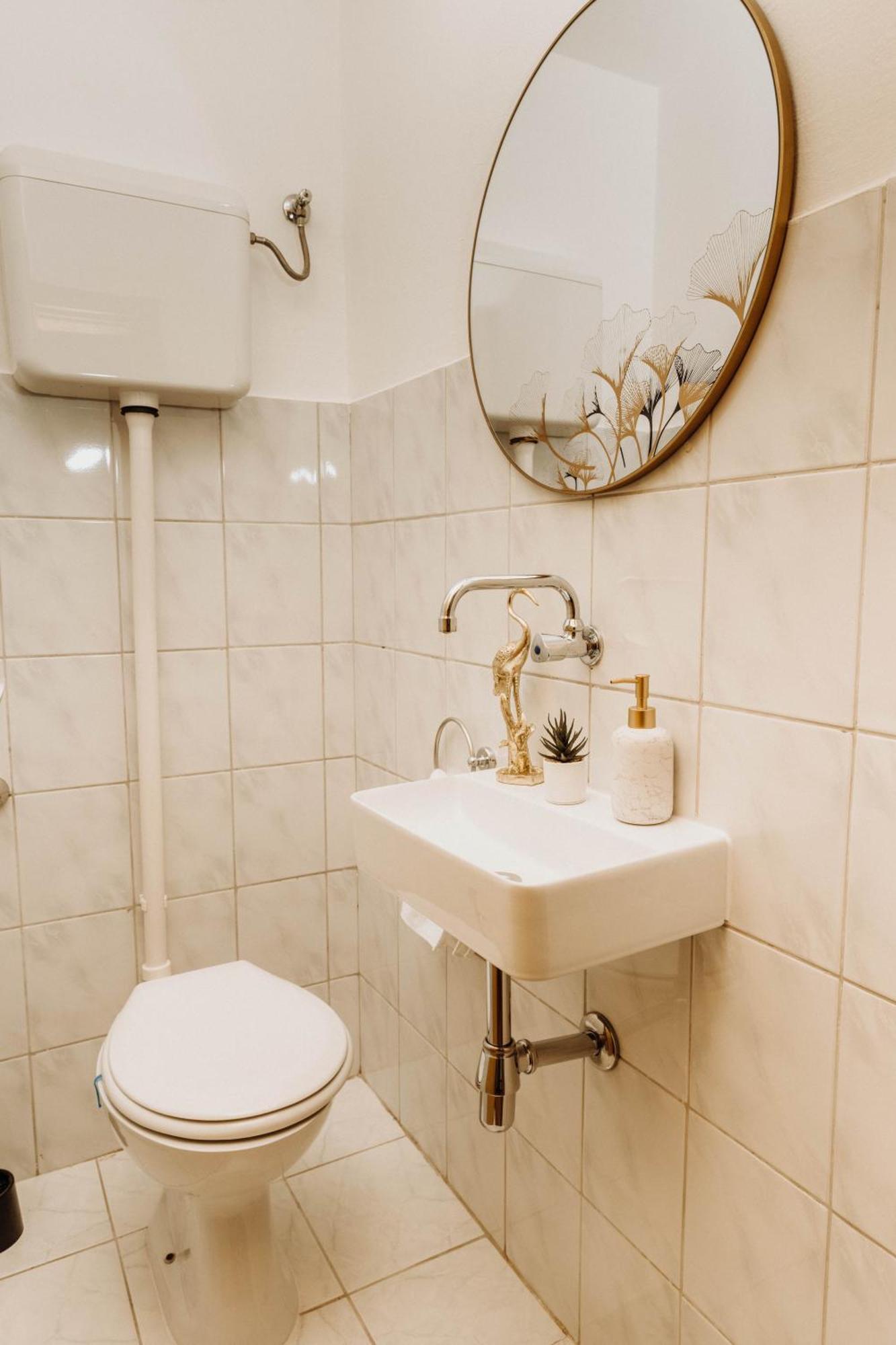 Apartman Tihana Vinkovci Exterior foto